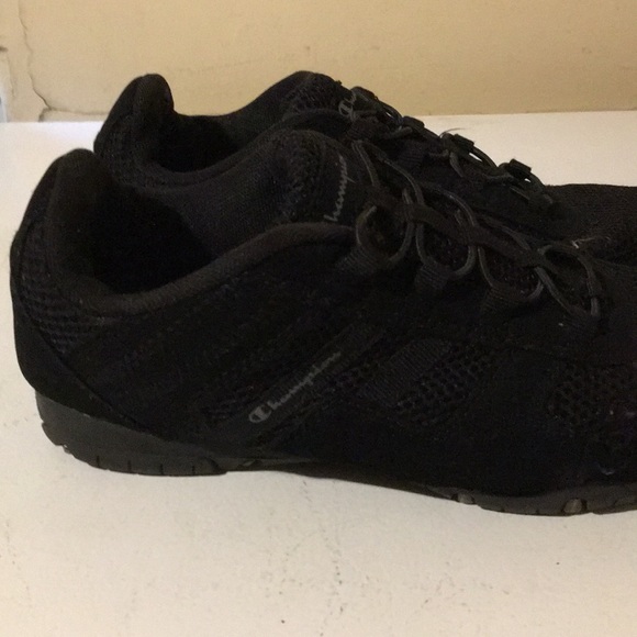 Champion comfy black shoes! - Picture 3 of 4